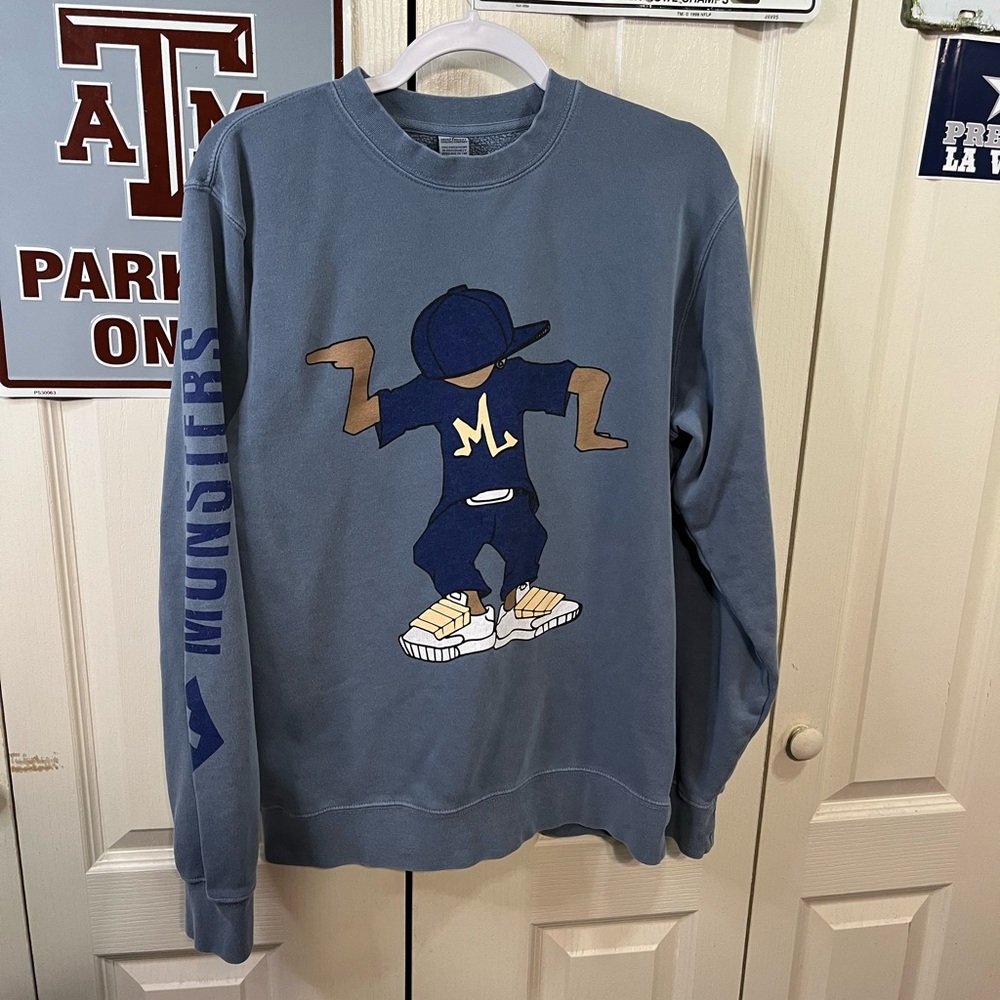 Breakdance Monster Men’s Sweatshirt